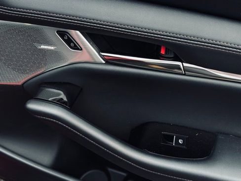 Used 2024 MAZDA MAZDA3 s image 15