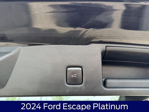 Used 2024 Ford Escape Platinum AWD/4WD image 17