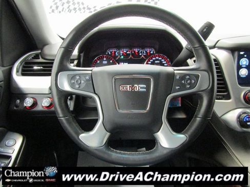 Used 2016 GMC Yukon SLE w/ HD Trailering Package image 30