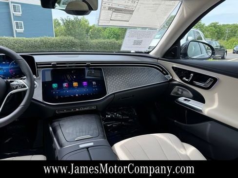 New 2026 Mercedes-Benz E 350 4MATIC Sedan image 15