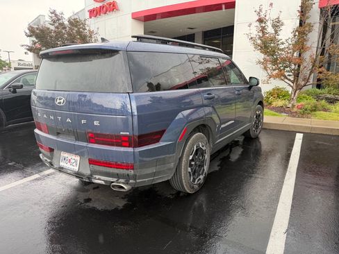 Used 2025 Hyundai Santa Fe SEL AWD/4WD image 2