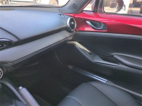 Used 2024 MAZDA MX-5 Miata Grand Touring image 16