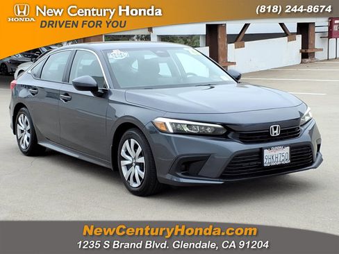 Used 2023 Honda Civic LX image 3