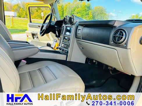 Used 2003 HUMMER H2 w/ Preferred Equipment Group image 24