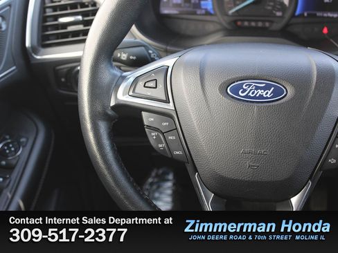 Used 2024 Ford Edge Titanium image 12