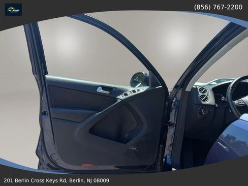Used 2014 Volkswagen Tiguan SEL AWD/4WD image 8