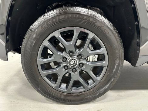 Used 2025 Toyota Tundra Platinum image 70