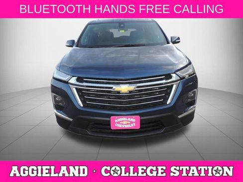Used 2023 Chevrolet Traverse LT image 9