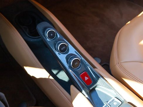 Used 2020 Ferrari F8 Tributo image 59