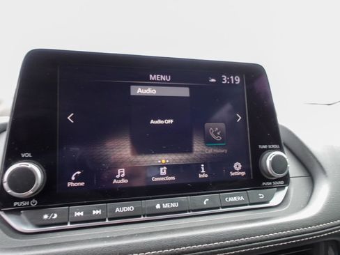 Used 2023 Nissan Rogue SV image 16