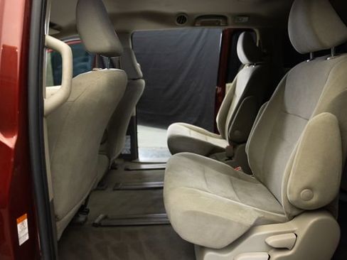 Used 2020 Toyota Sienna L FWD image 14