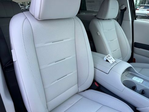 New 2026 Hyundai Palisade Calligraphy AWD/4WD image 16