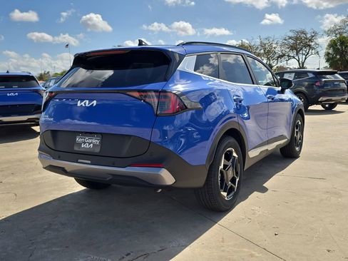 New 2026 Kia Sportage EX w/ EX Panorama Roof Package FWD image 8