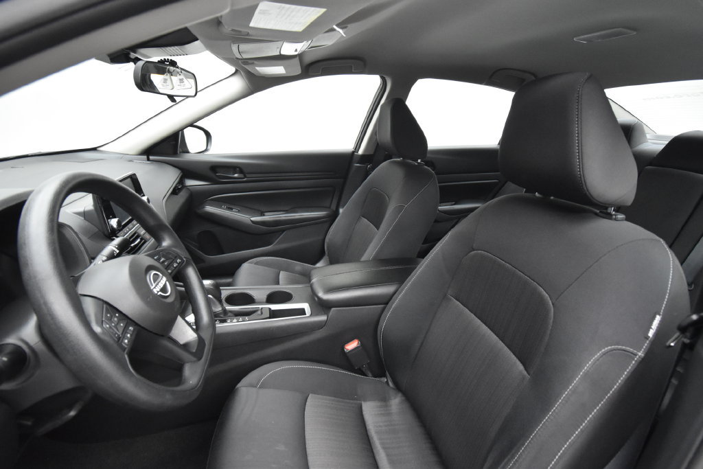 Used 2024 Nissan Altima 2.5 S FWD image 8