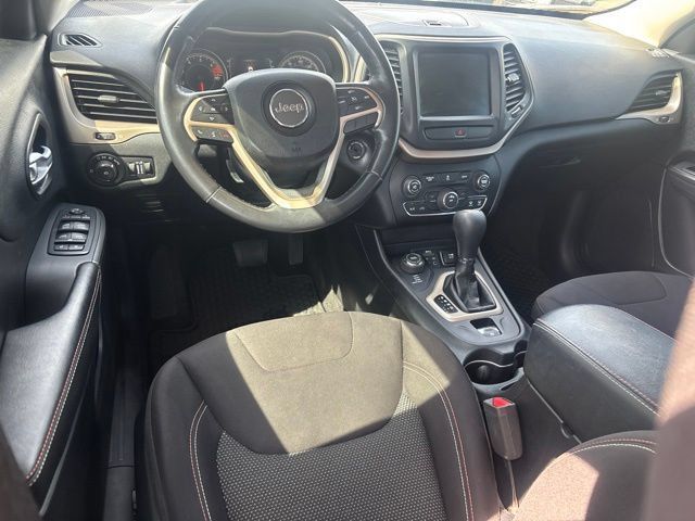 Used 2016 Jeep Cherokee 75th Anniversary AWD/4WD image 27