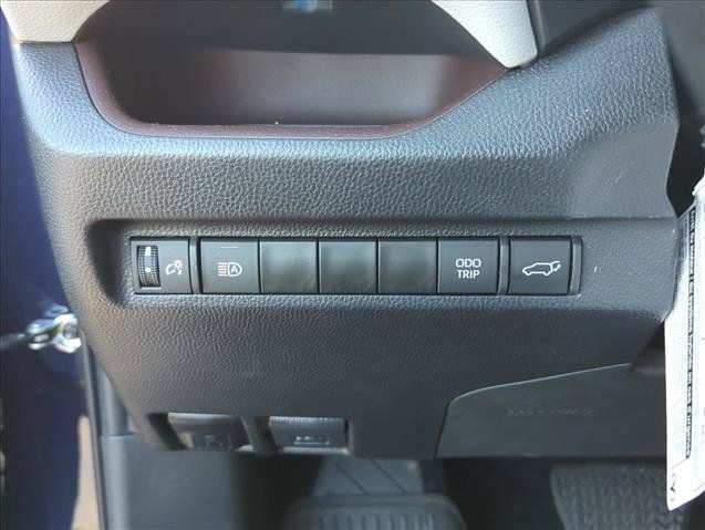 Used 2023 Toyota RAV4 Limited FWD image 16