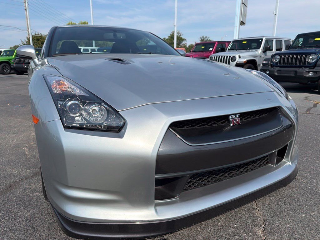 Used 2009 Nissan GT-R Premium AWD/4WD image 52