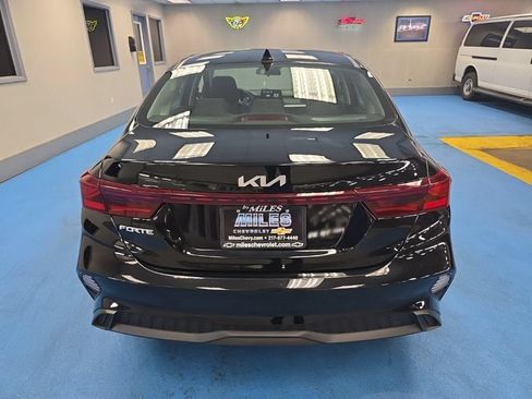 Used 2024 Kia Forte LXS FWD image 7