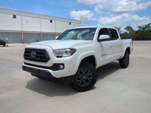 Used 2023 Toyota Tacoma SR5 RWD image 1