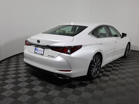 Used 2019 Lexus ES 350 w/ Premium Package image 5
