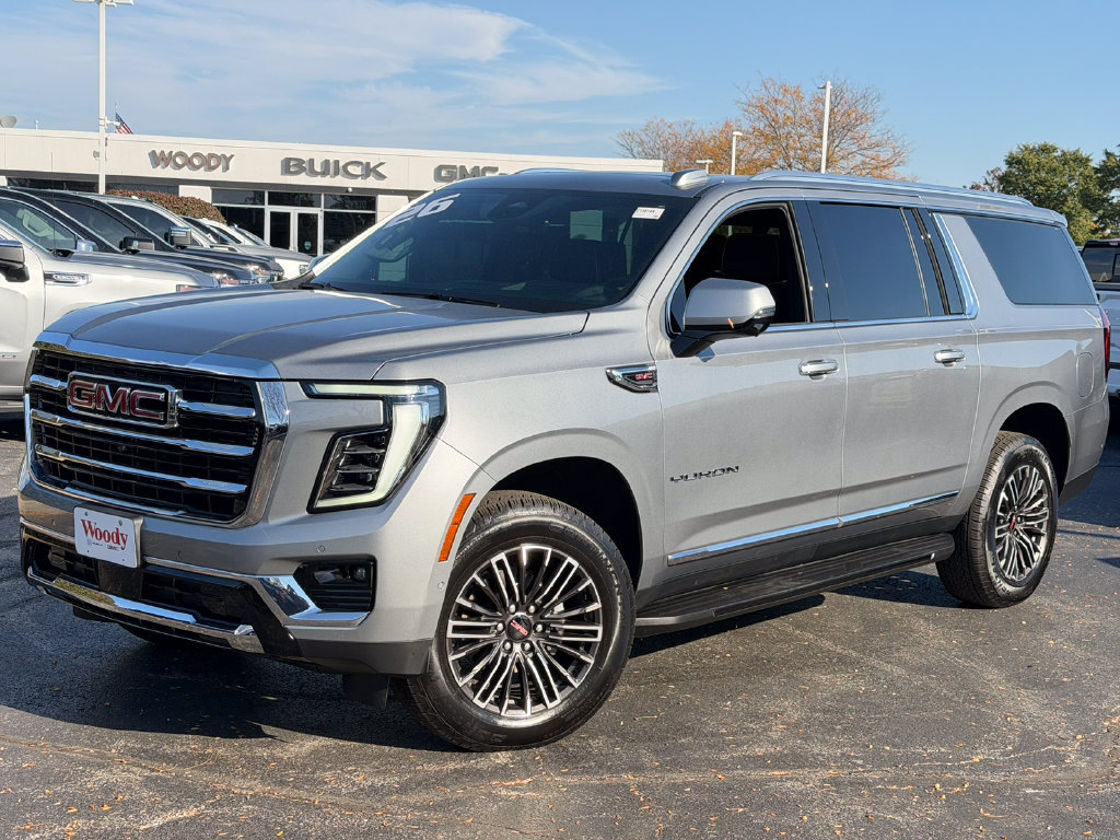 Certified 2026 GMC Yukon XL Elevation w/ Elevation Premium Package AWD/4WD image 2