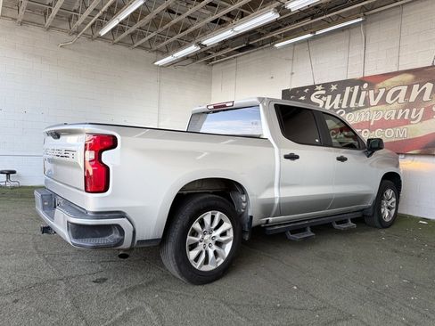 Used 2020 Chevrolet Silverado 1500 Custom w/ Custom Value Package image 10