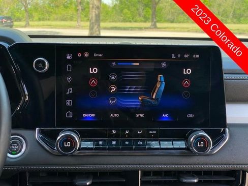 Used 2023 Chevrolet Colorado LT w/ LT Convenience Package AWD/4WD image 33