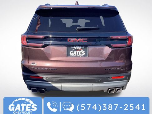 Used 2025 GMC Acadia Elevation image 9