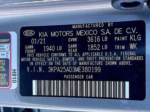 Certified 2021 Kia Rio S image 34