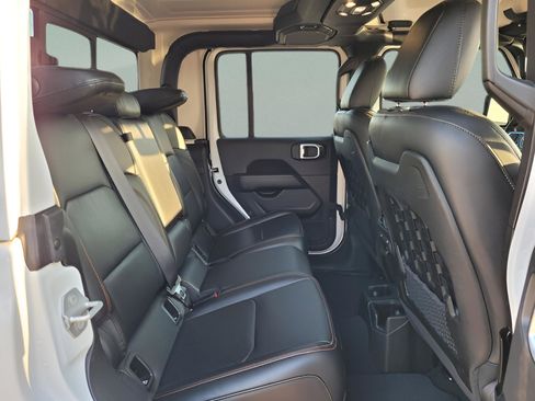 Used 2022 Jeep Gladiator Mojave w/ LED Lighting Group image 13