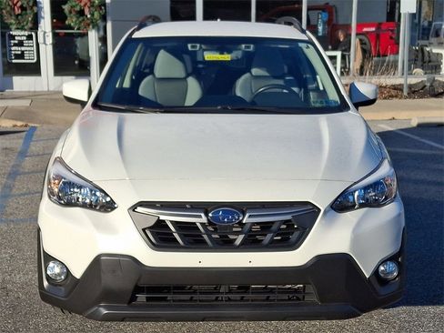 Used 2023 Subaru Crosstrek 2.0i Premium image 2