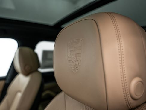 New 2026 Porsche Cayenne S image 22