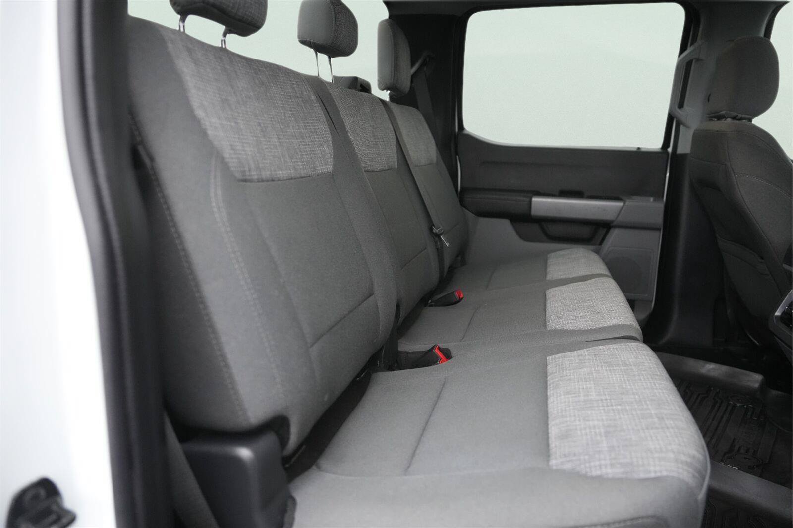 Used 2023 Ford F350 XLT w/ 360-Degree Camera Package AWD/4WD image 16