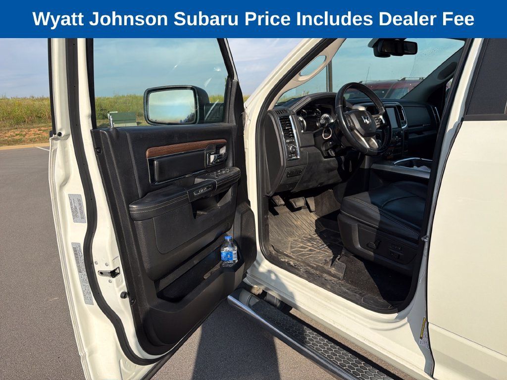 Used 2017 RAM 1500 Laramie w/ Convenience Group AWD/4WD image 18