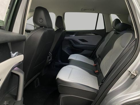 New 2026 Volkswagen Tiguan SE image 25