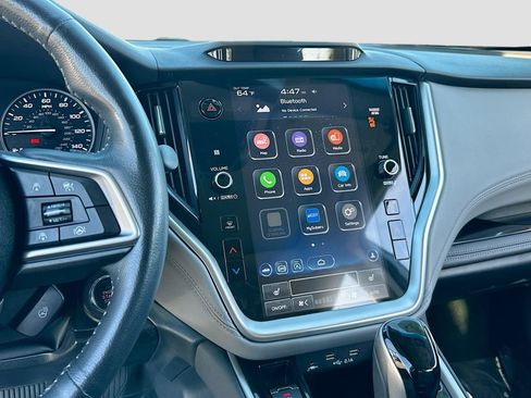 Used 2022 Subaru Outback Limited image 15