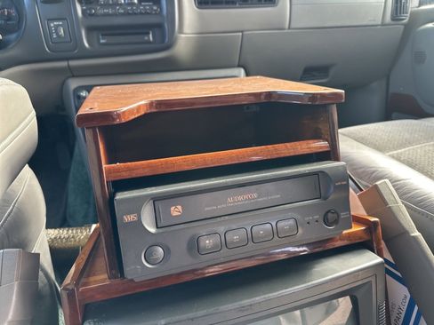 Used 1999 GMC Savana 1500 image 42