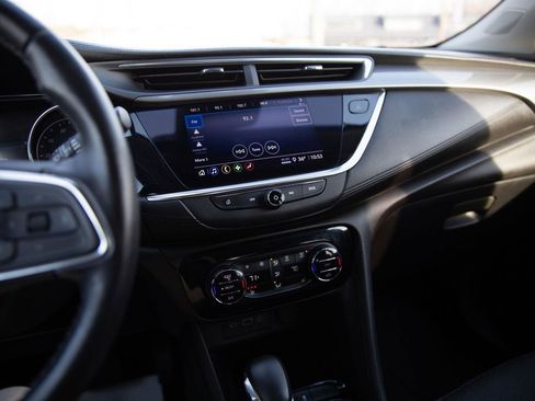 Used 2020 Buick Encore GX Essence image 14