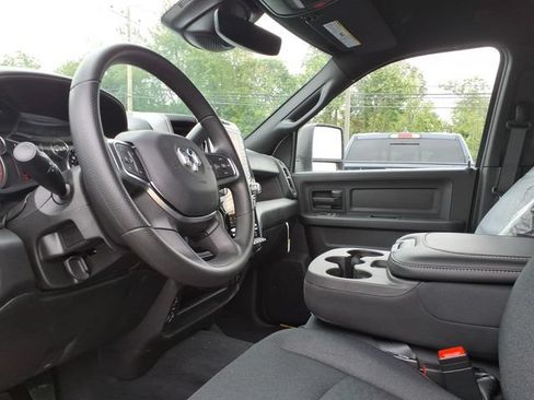 New 2026 RAM 3500 Tradesman AWD/4WD image 10