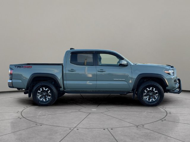 Certified 2023 Toyota Tacoma TRD Off-Road AWD/4WD image 7