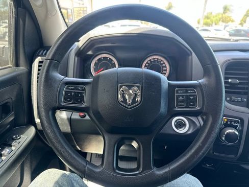 Used 2018 RAM 1500 Express RWD image 12