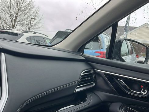 Certified 2025 Subaru Outback Limited image 19