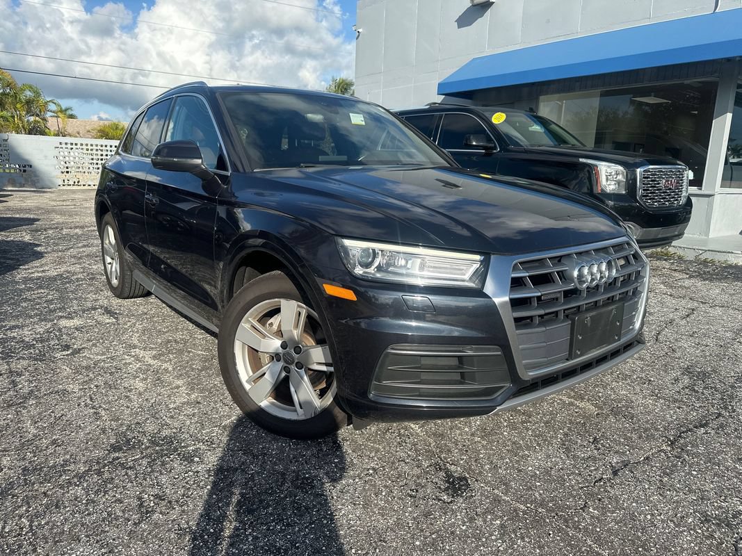 Used 2019 Audi Q5 2.0T Premium w/ Convenience Package AWD/4WD image 3