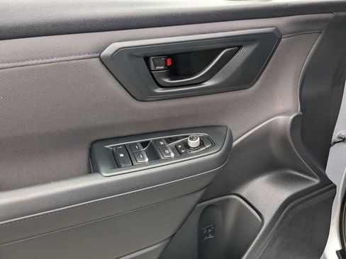 Used 2025 Subaru Forester Premium image 14