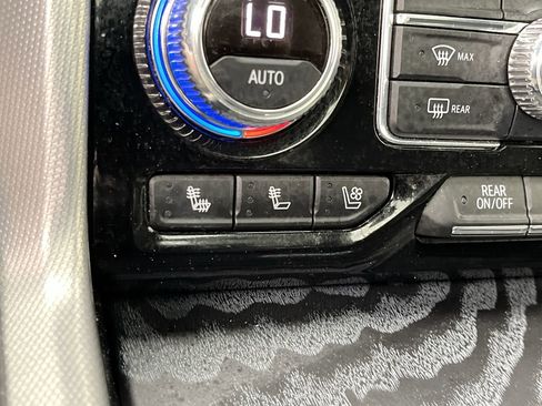 Certified 2023 GMC Yukon XL Denali AWD/4WD image 25