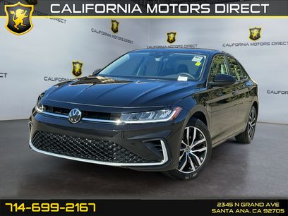 Used 2025 Volkswagen Jetta SE w/ Sunroof Package