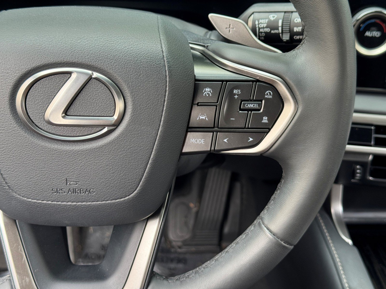 Used 2025 Lexus RX 350 FWD w/ Accessory Package (K3) image 23