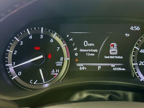 Used 2021 Toyota Highlander XLE image 14