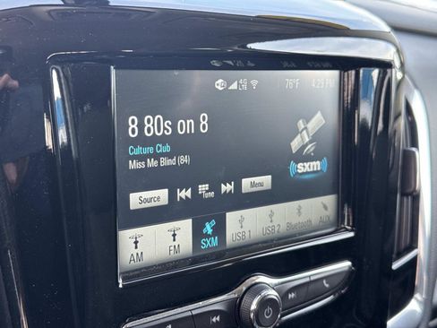 Used 2018 Chevrolet Traverse LT image 14