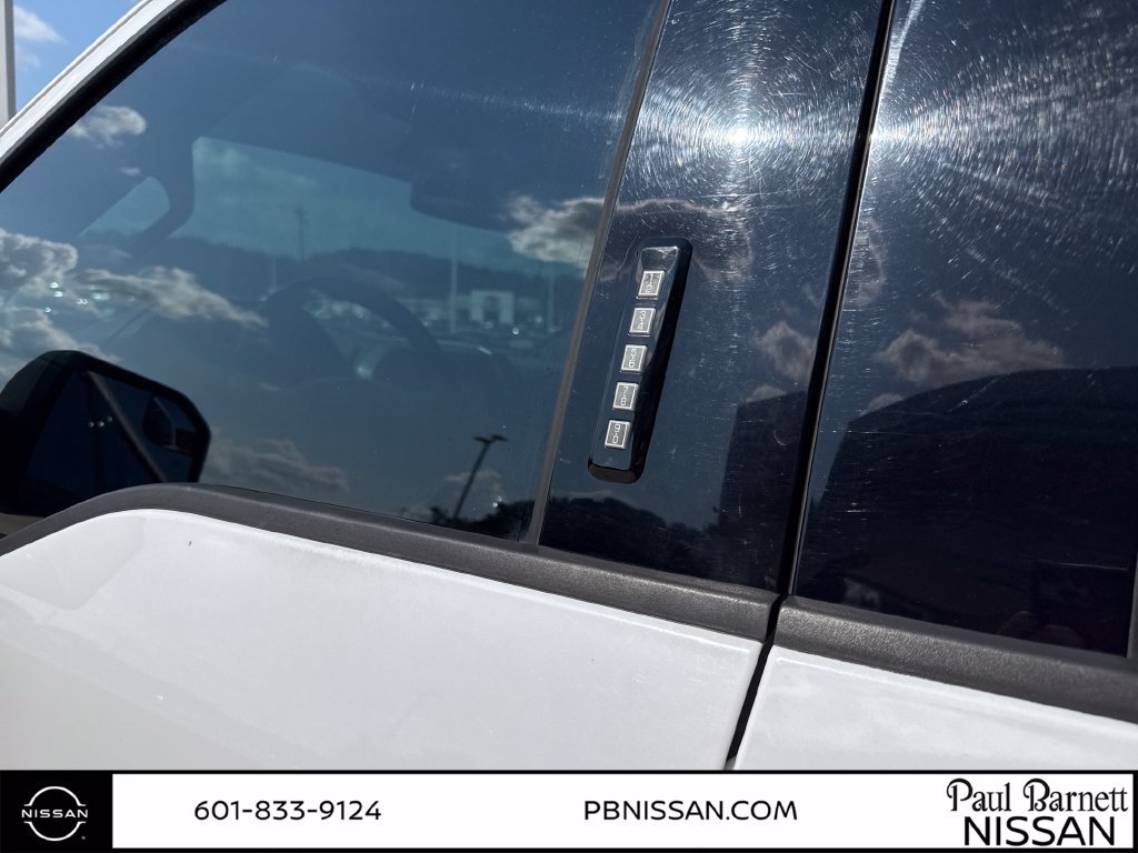 Used 2018 Ford F150 XLT w/ Equipment Group 302A Luxury AWD/4WD image 14